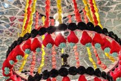Lustre-insolite-en-bonbons