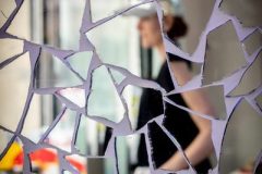 Mosaique-murale-en-miroir